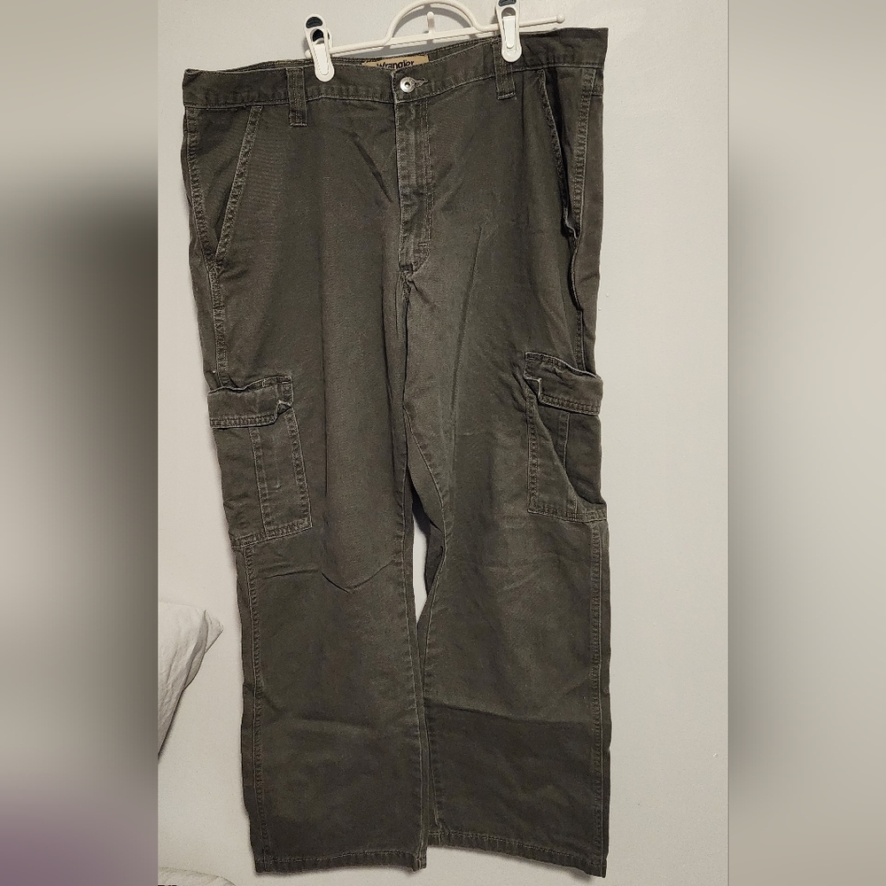 Wrangler Men's Gray Cargo Pants